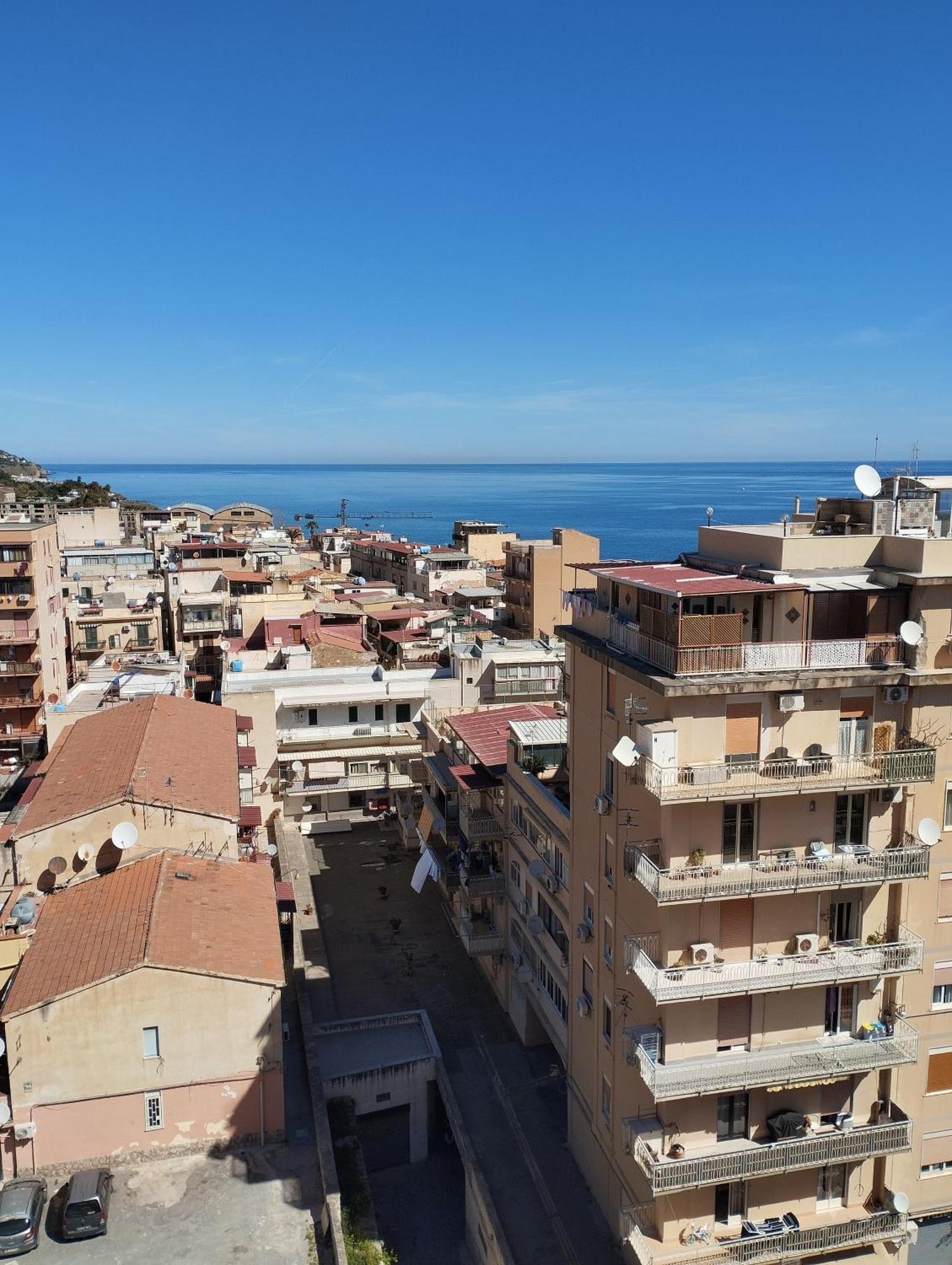 Rineddahouse Arenella - Vista Mare Panoramica A Palermo Con Parcheggio Privato Exterior foto
