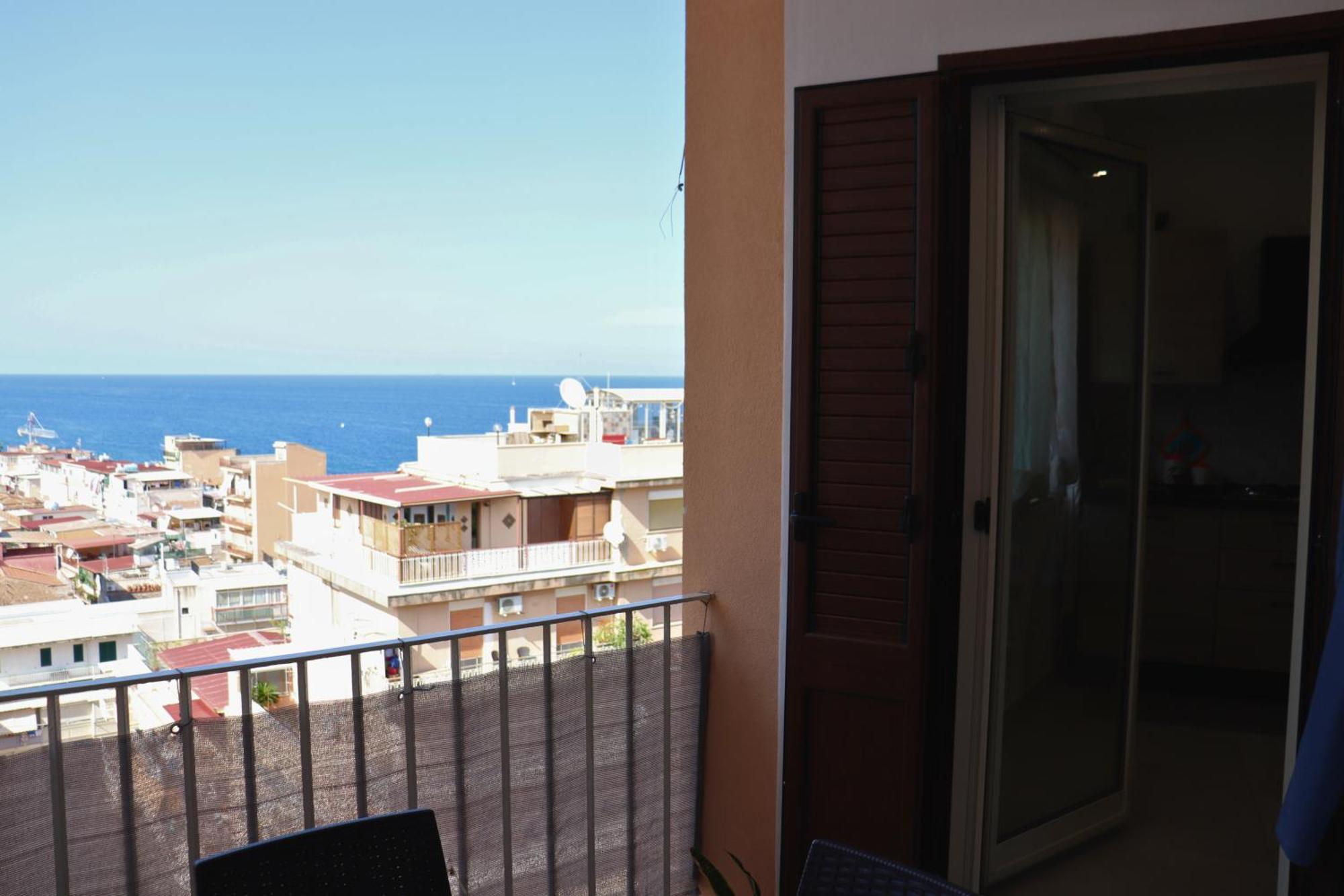 Rineddahouse Arenella - Vista Mare Panoramica A Palermo Con Parcheggio Privato Exterior foto