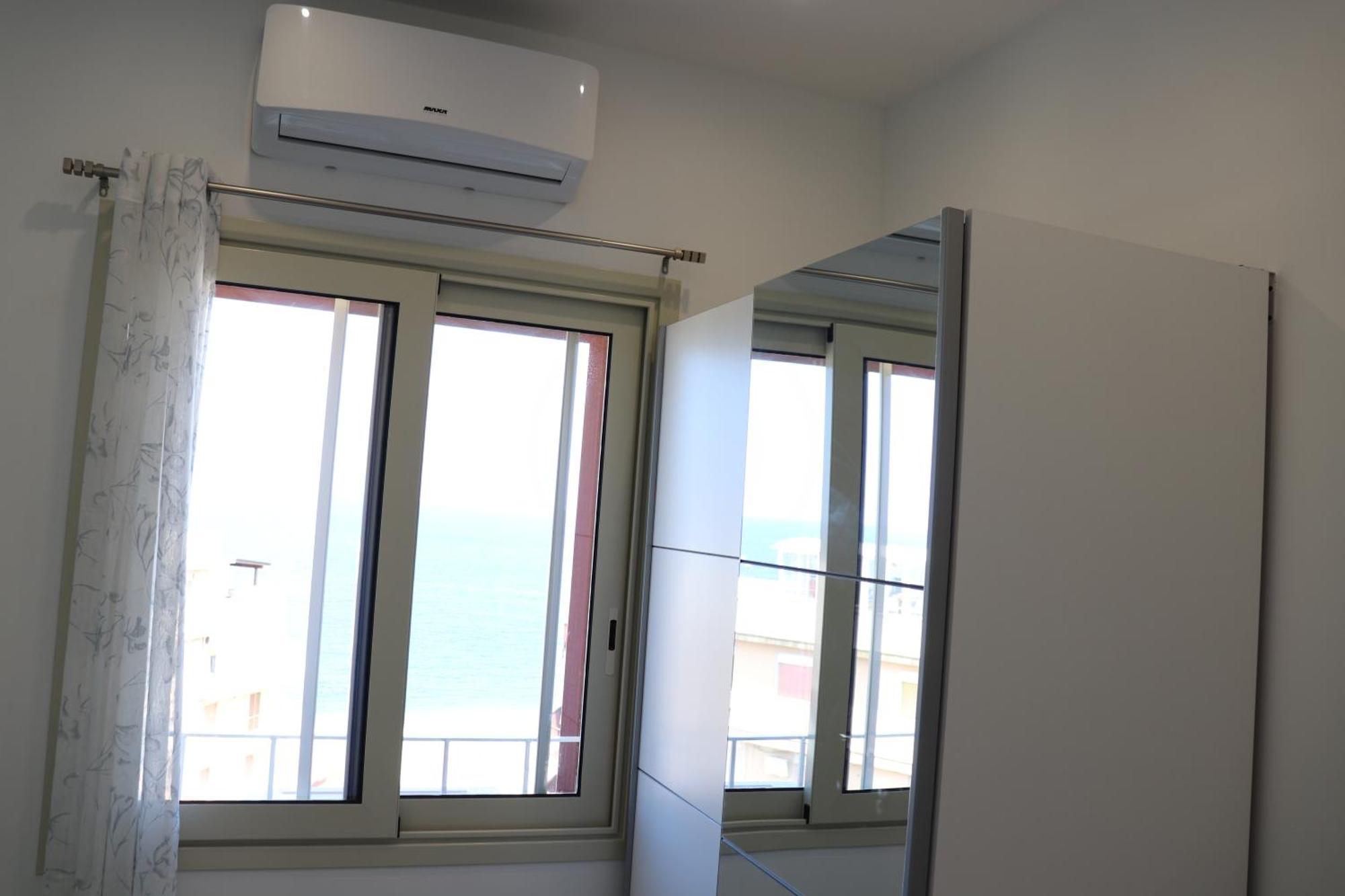 Rineddahouse Arenella - Vista Mare Panoramica A Palermo Con Parcheggio Privato Exterior foto